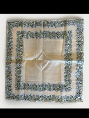 Vintage Burmel Daisy Floral Cotton Handkerchief | Handkerchief of the Month